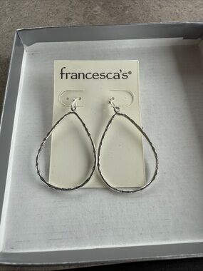 Francesca's silver-tone hammered teardrop earrings NEW